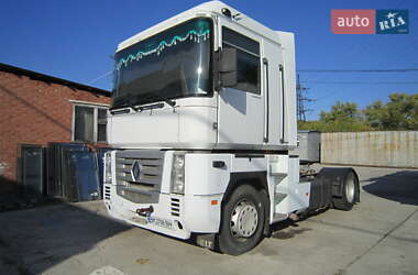 Renault Magnum  2003