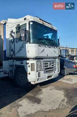 Renault Magnum  2004