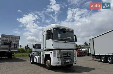 Renault Magnum  2011