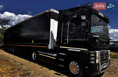 Renault Magnum  2013
