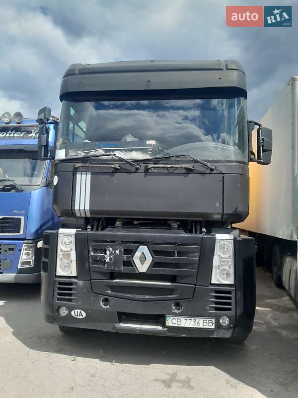 Renault Magnum