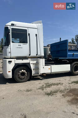 Renault Magnum  2003