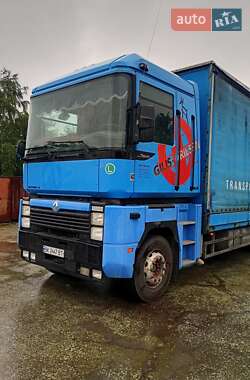 Renault Magnum  2001