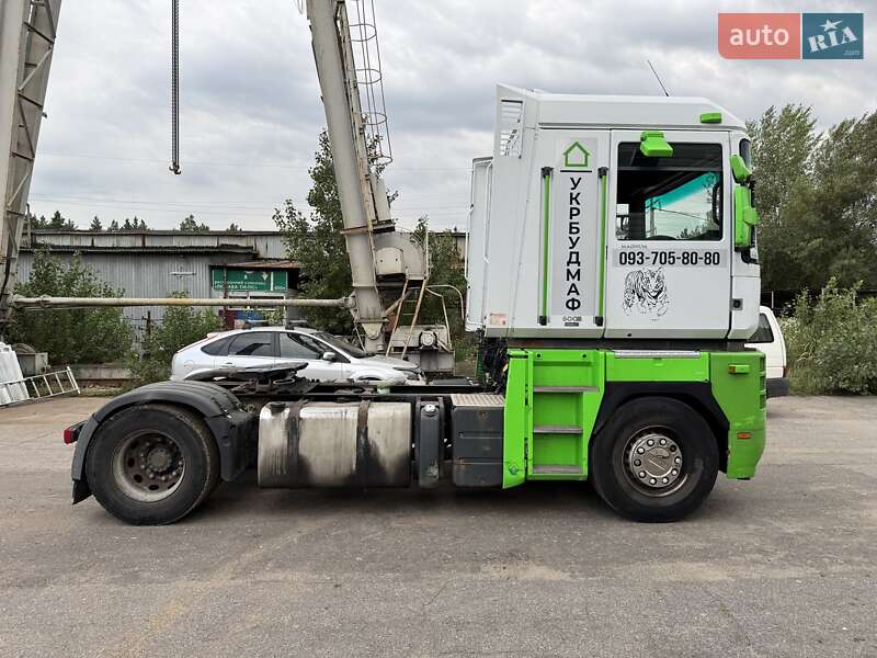 Автовоз Renault Magnum