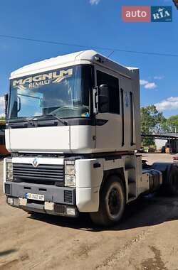 Renault Magnum  2001