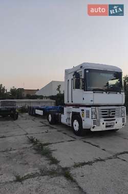 Renault Magnum  2002
