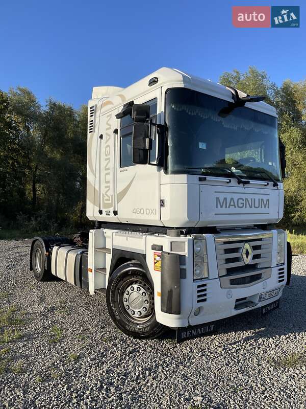 Самоскид Renault Magnum