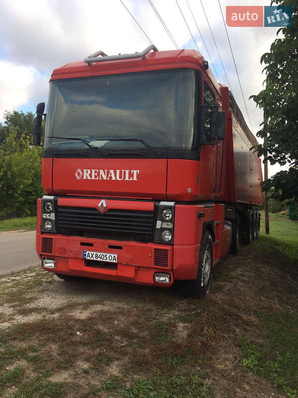 Зерновоз Renault Magnum