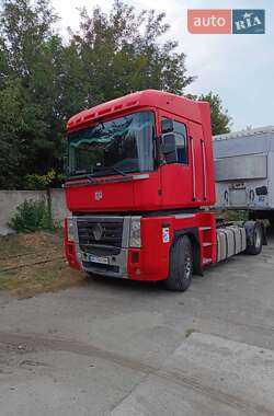 Renault Magnum  2012