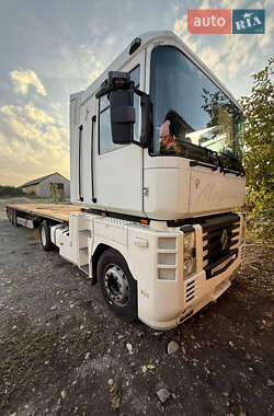 Renault Magnum  2004