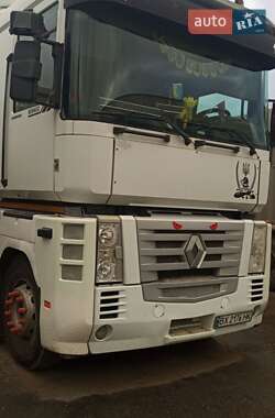 Renault Magnum  2002