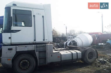 Renault Magnum  2000