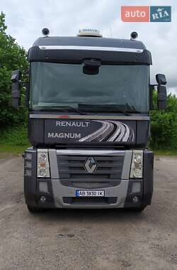 Renault Magnum  2011