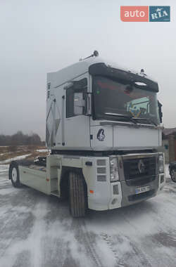 Renault Magnum  2011