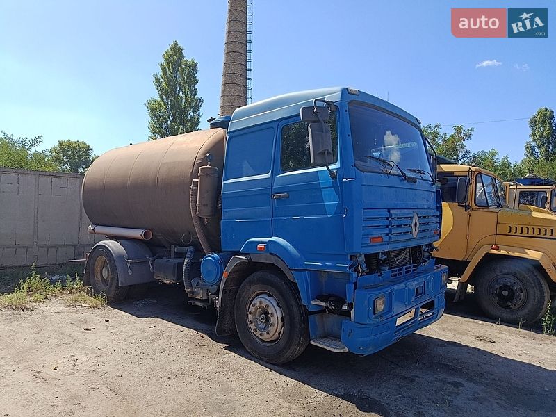 Вантажівки Renault Manager