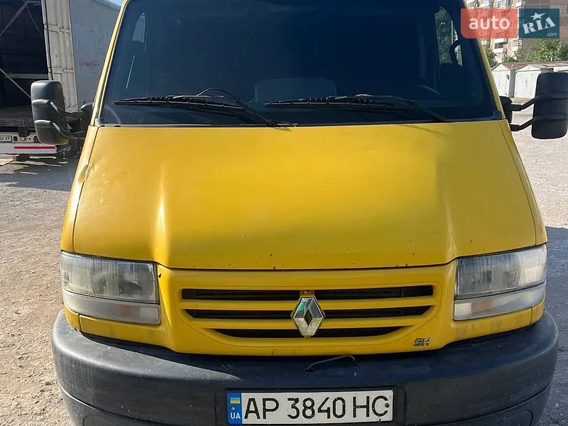 Renault Mascott 2003