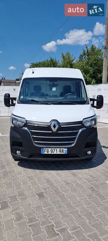 Вантажний фургон Renault Master