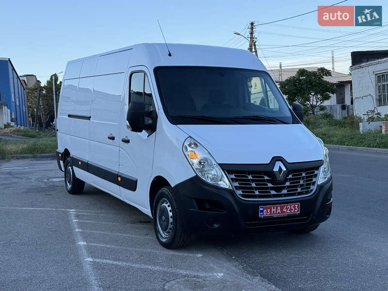 Грузовой фургон Renault Master