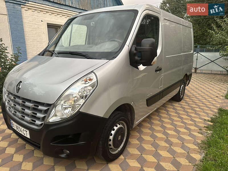 Грузовой фургон Renault Master 2014 в Лохвице