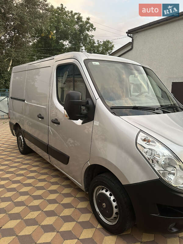 Грузовой фургон Renault Master 2014 в Лохвице