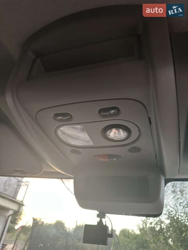 Грузовой фургон Renault Master 2014 в Лохвице