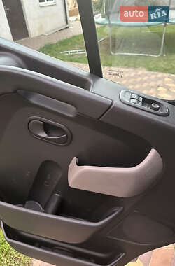 Грузовой фургон Renault Master 2014 в Лохвице