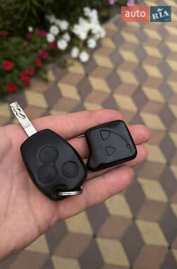 Грузовой фургон Renault Master 2014 в Лохвице