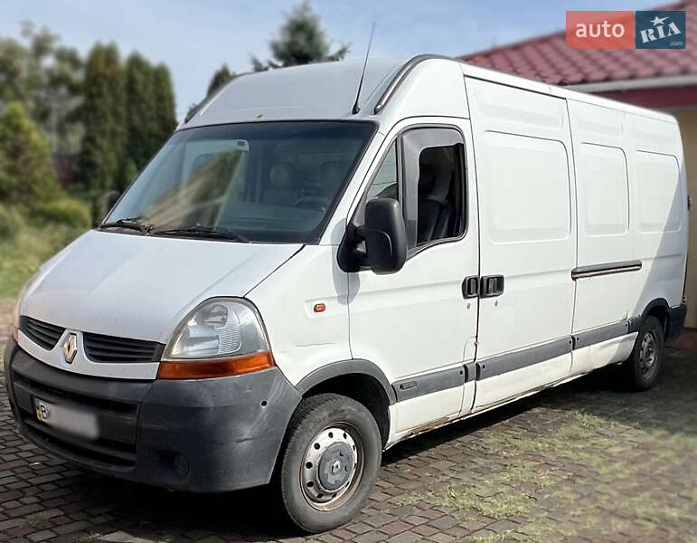 Вантажний фургон Renault Master