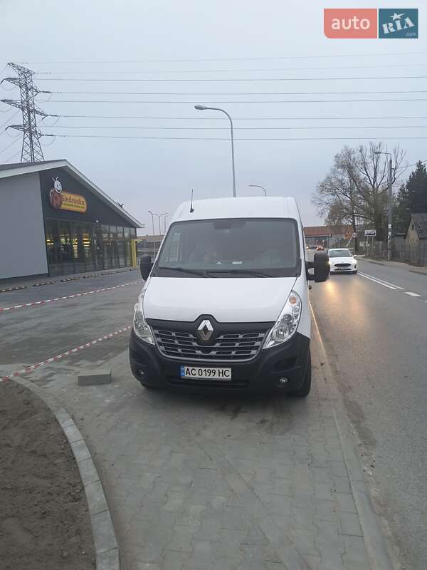 Легковые Renault Master