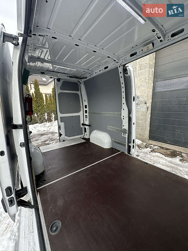 Грузовой фургон Renault Master 2021 в Львове