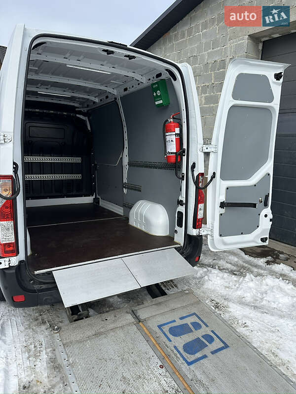 Грузовой фургон Renault Master 2021 в Львове