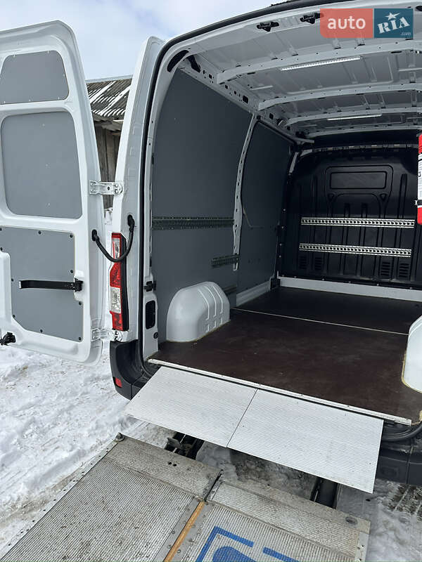 Грузовой фургон Renault Master 2021 в Львове