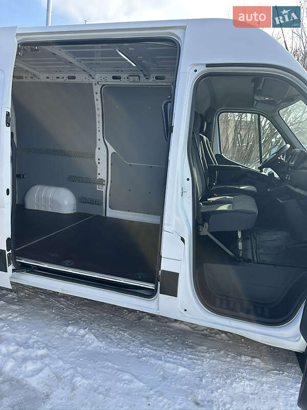 Грузовой фургон Renault Master 2021 в Львове