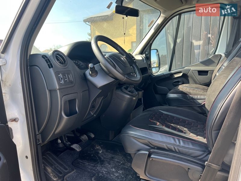 Эвакуатор Renault Master 2019 в Львове