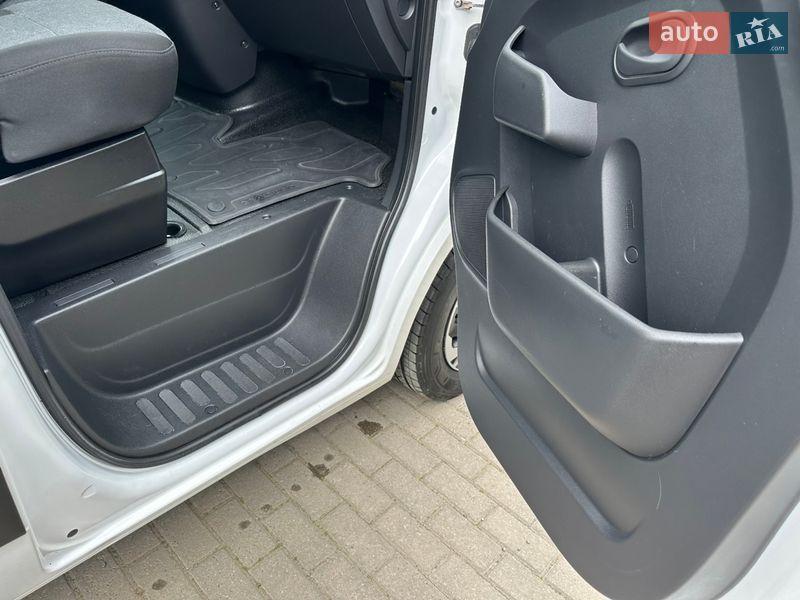 Вантажний фургон Renault Master 2022 в Хусті фото 30 Вантажний фургон Renault Master 2022 в Хусті