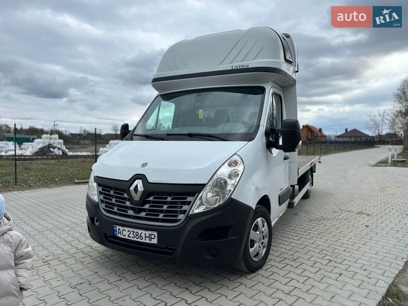 Евакуатор Renault Master
