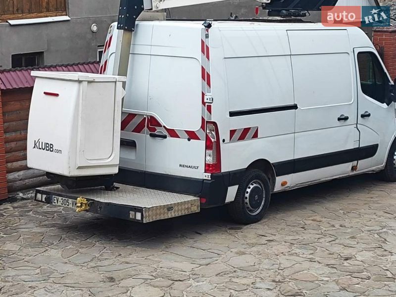 Спецтехніка Renault Master