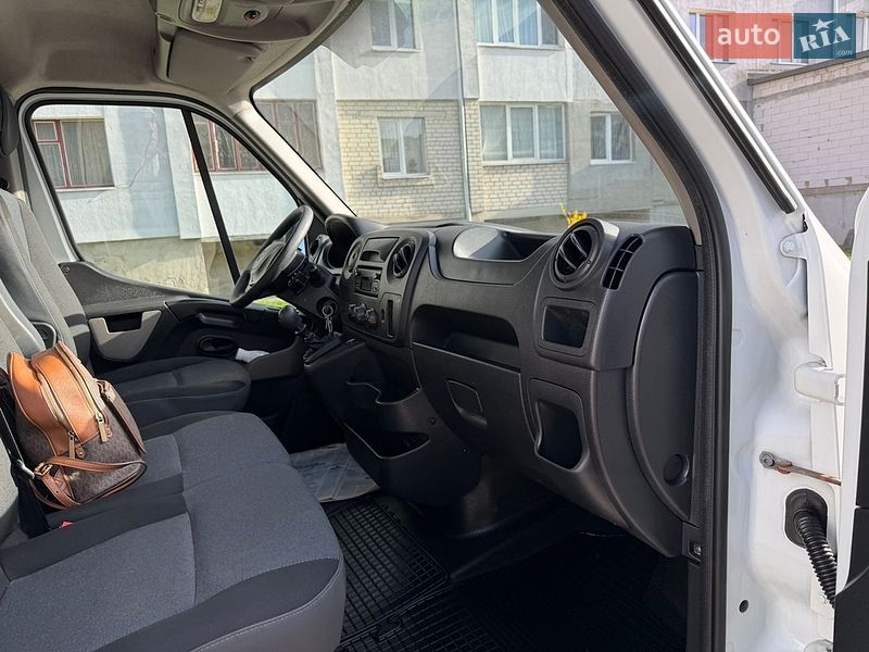 Тентований Renault Master 2018 в Дубні
