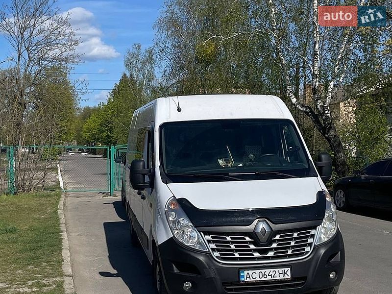 Автобуси Renault Master