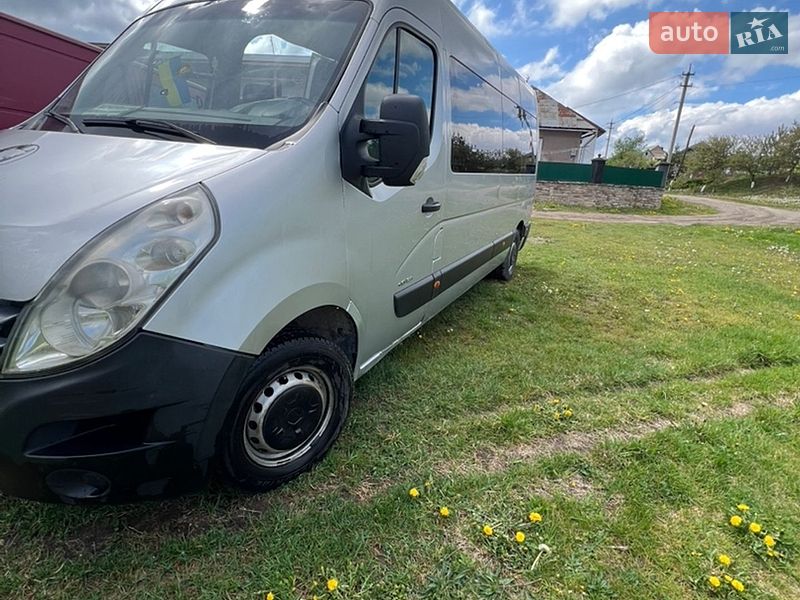 Легковые Renault Master