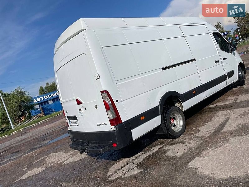 Грузовой фургон Renault Master 2017 в Олевске