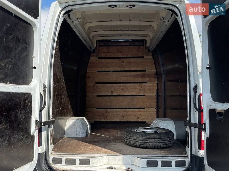 Грузовой фургон Renault Master 2017 в Олевске