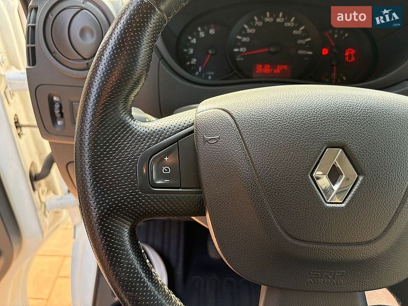 Вантажний фургон Renault Master 2018 в Луцьку
