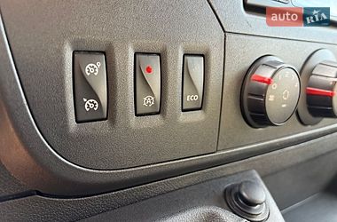 Вантажний фургон Renault Master 2018 в Луцьку
