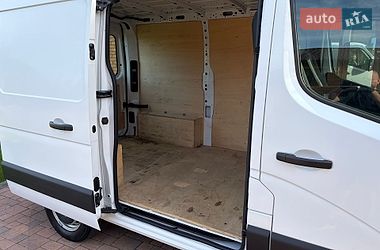 Вантажний фургон Renault Master 2018 в Луцьку