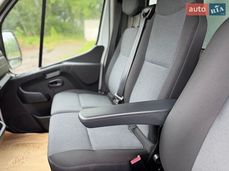 Грузовой фургон Renault Master 2019 в Дубно