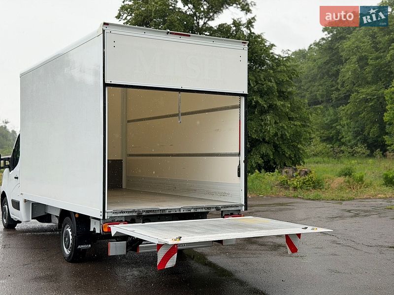 Грузовой фургон Renault Master 2019 в Дубно