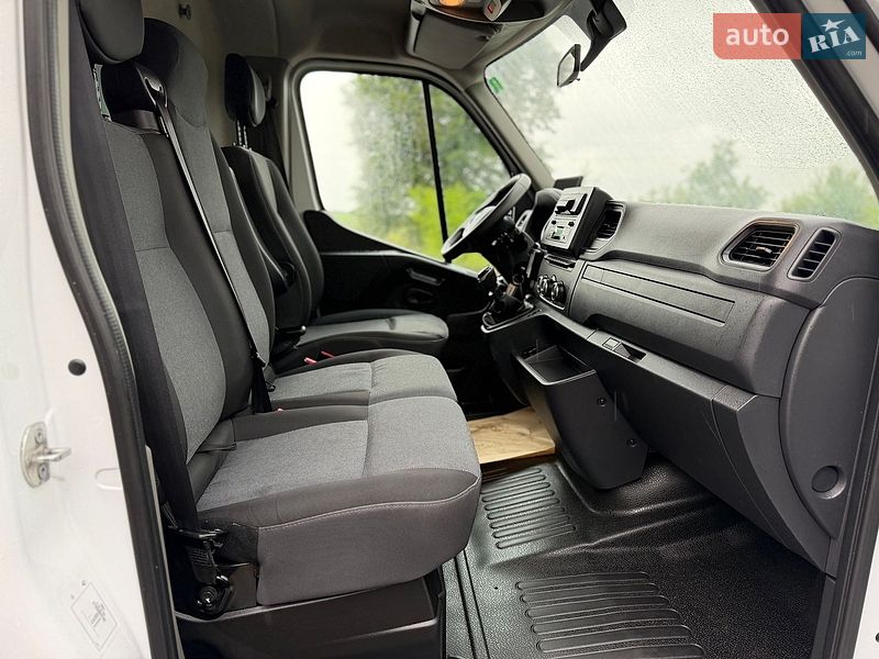 Грузовой фургон Renault Master 2019 в Дубно