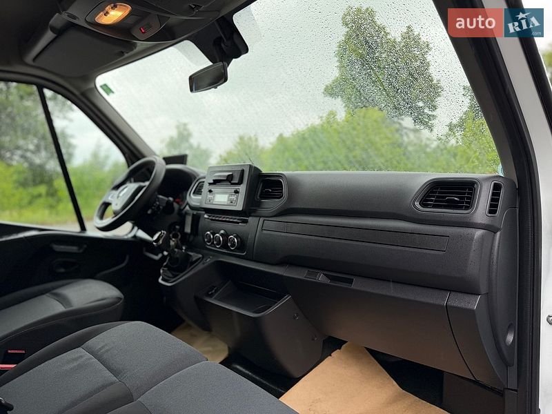 Грузовой фургон Renault Master 2019 в Дубно
