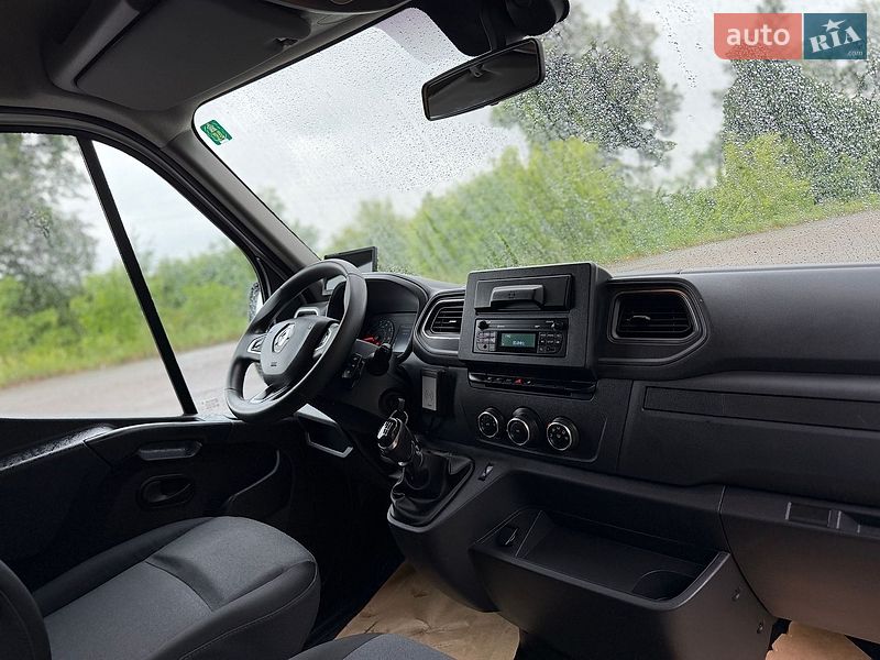 Грузовой фургон Renault Master 2019 в Дубно